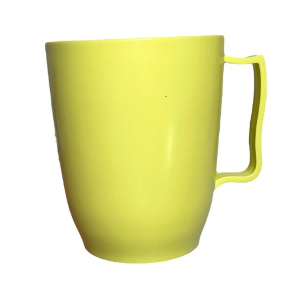 Vintage Hawkeye Yellow Divided Plates Mugs Picnic Set Burlington - Picture 8 of 16